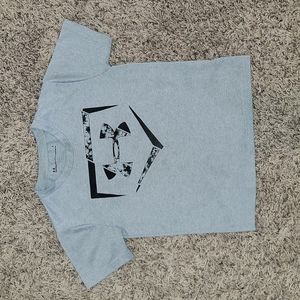 Underarmour gray youth boy size 6 dri-fit t-shirt.
